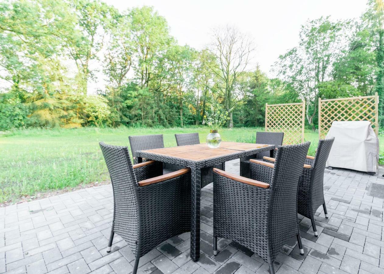 Urlaub Holthusen Lägenhet Brake  Exteriör bild